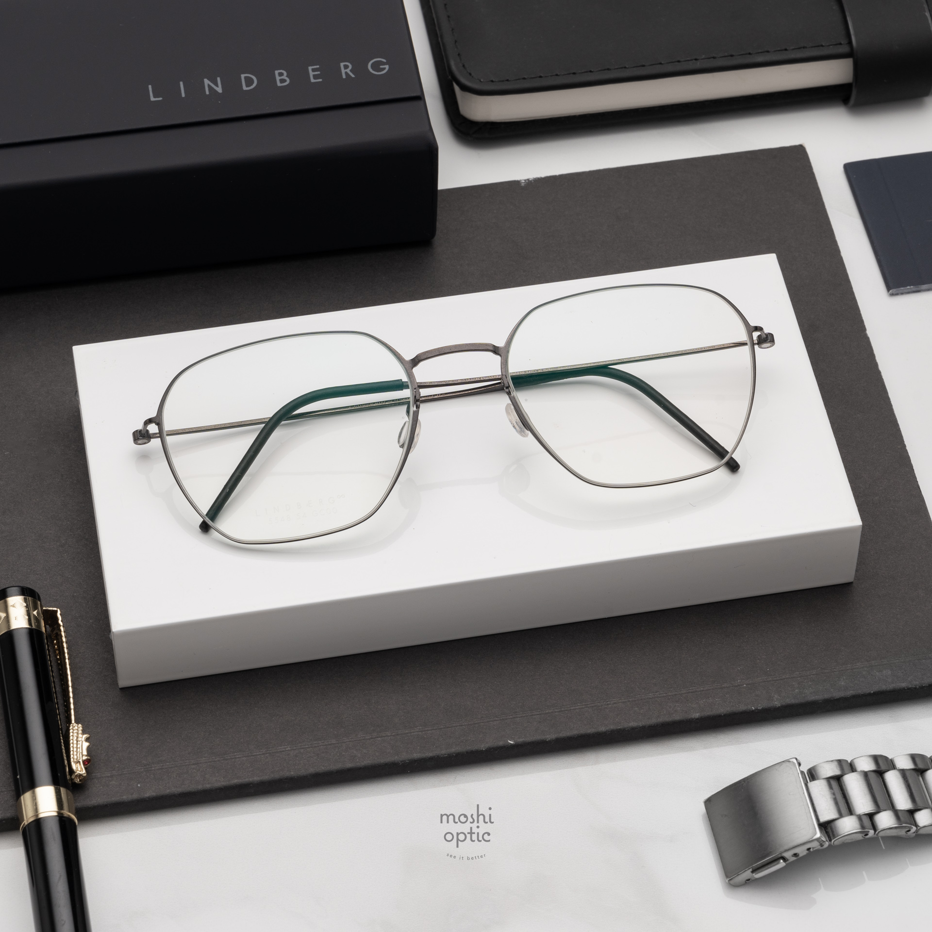 แว่นสายตา Lindberg Thintanium 070 14CBX 5548 T850 PU9