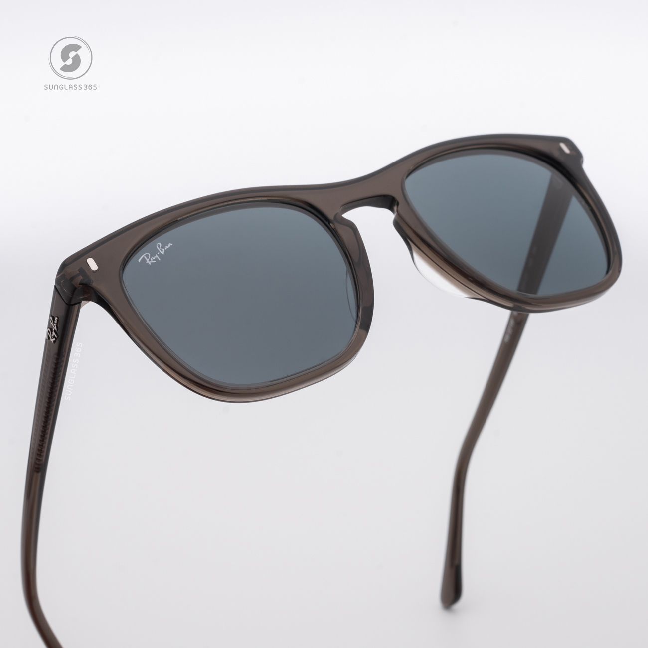 RayBan RB2210F 6765R5 Transparent Brown