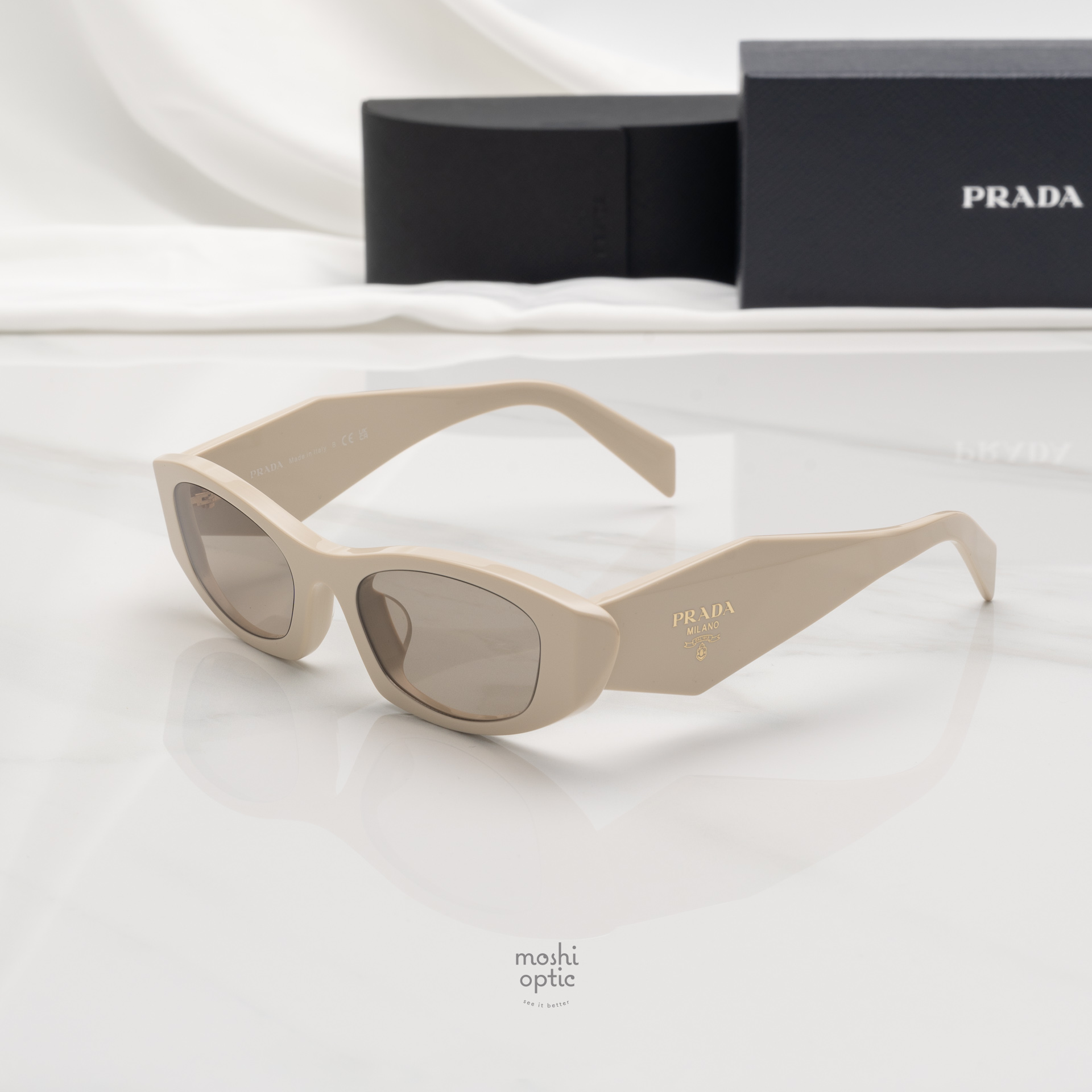 แว่นกันแดด PRADA PRB16SF 21D5J2