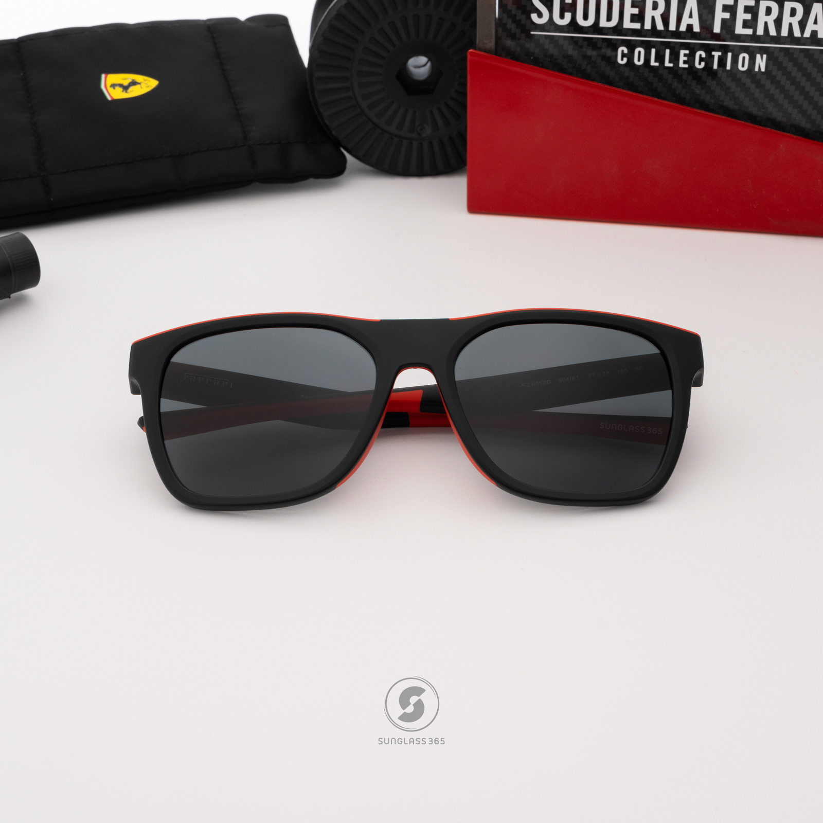 แว่นกันแดด Scuderia Ferrari FZ6013D 504/81