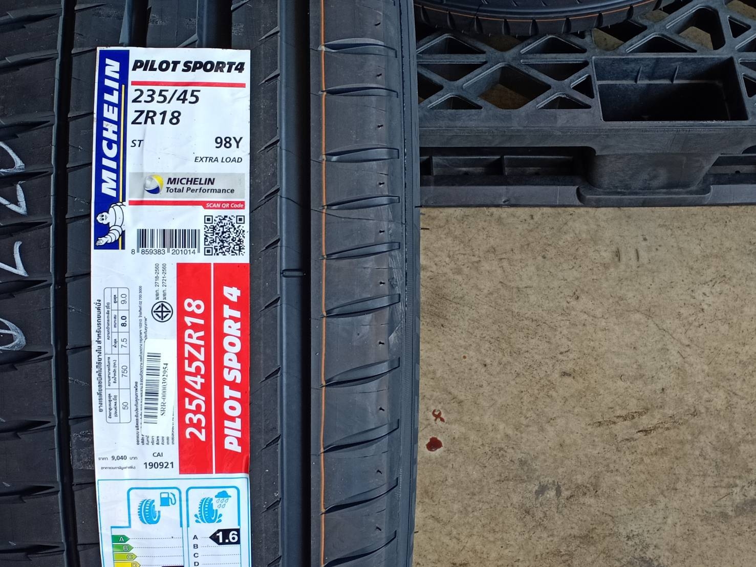 MICHELIN 235/45ZR18 PILOT SPORT 4ST 98Y MADE IN THAILAND