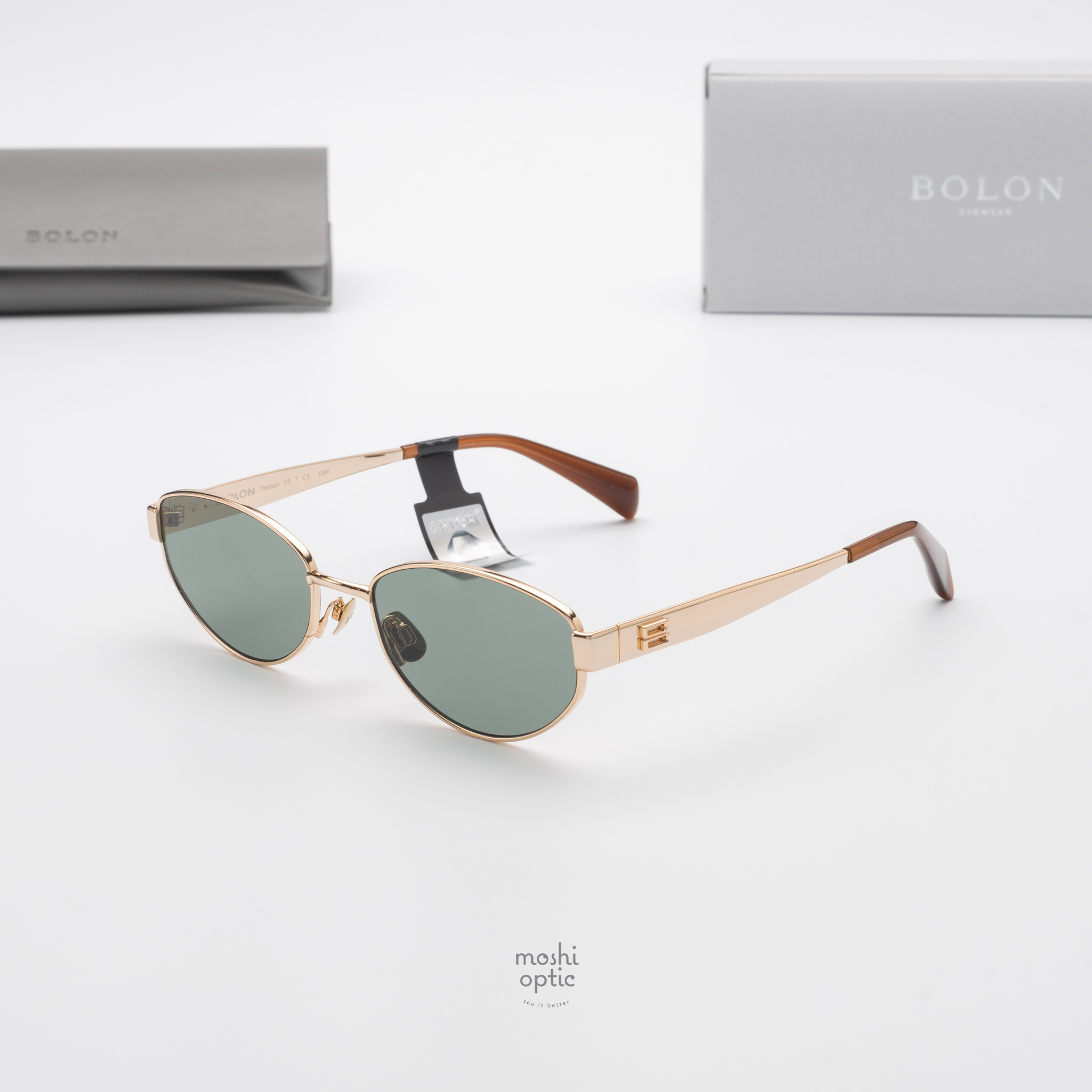 แว่นกันแดด BOLON รุ่น BX7002 Cay A68 Gold