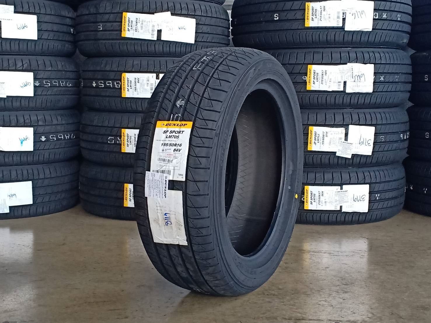 DUNLOP LM705 195/50-16 ปี19 ราคาพิเศษ