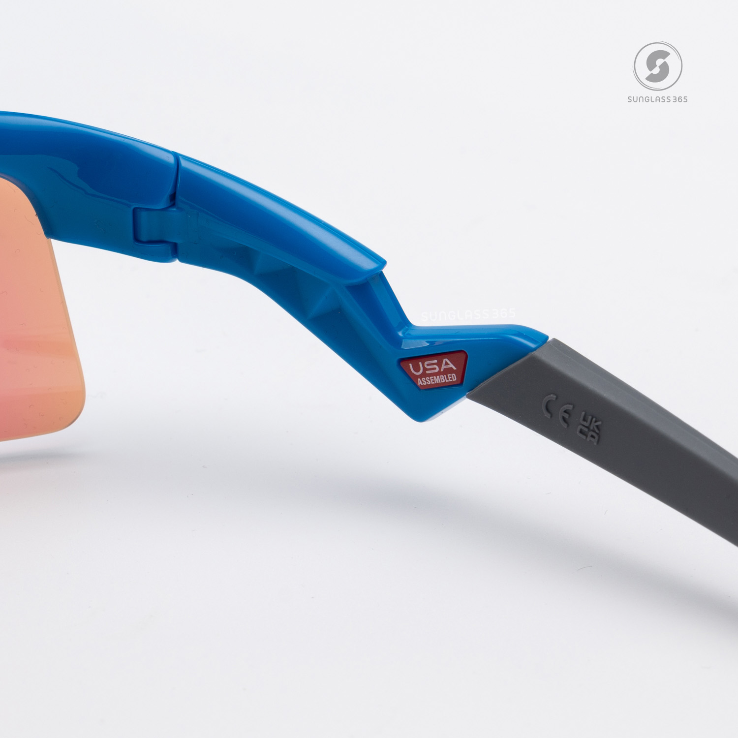 Oakley Capacitor OJ9013-05 Polished Sapphire Prizm Golf