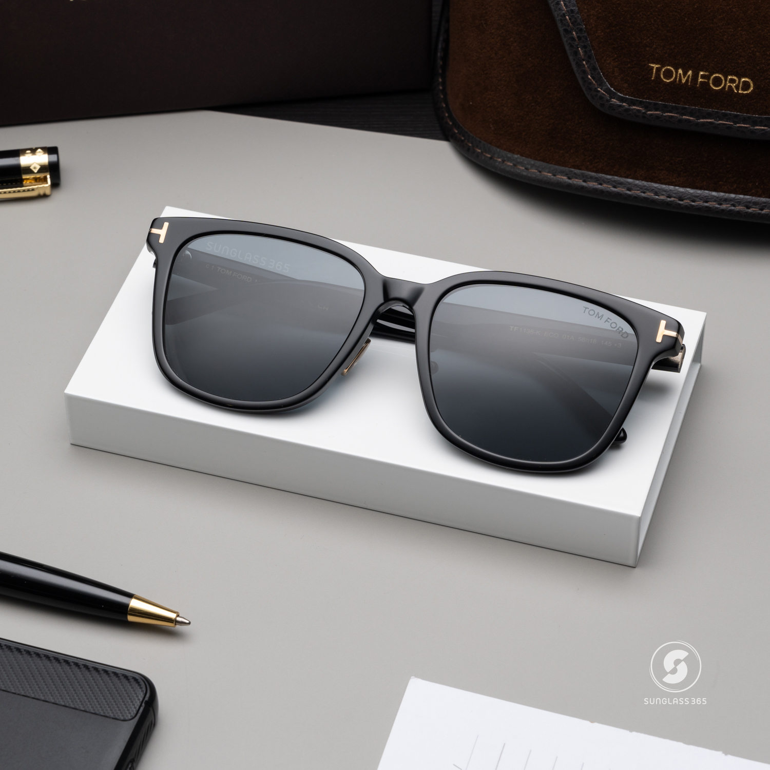 แว่นกันแดด TOM FORD TF1136-K 01A