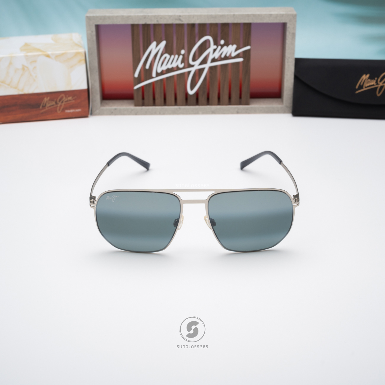แว่นกันแดด Maui Jim SHARK'S COVE MJ 605 17 Neutral Grey