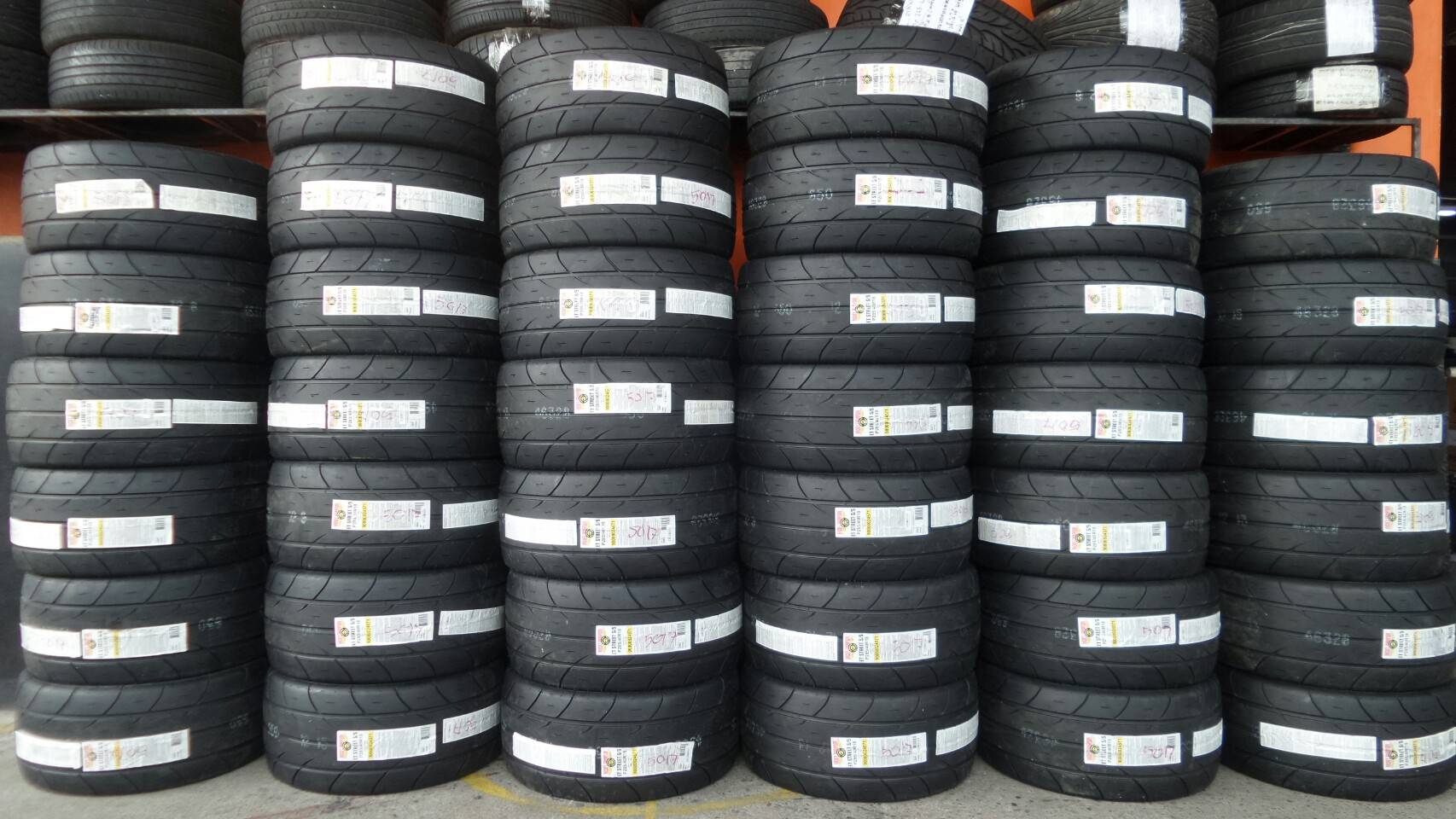 MICKEY THOMPSON ET STREET S/S 285/40-18 เทรดแว 00