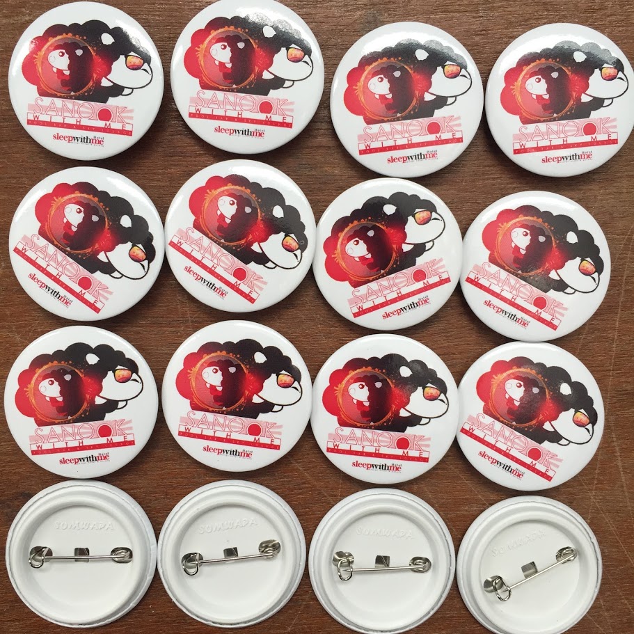 เข็มกลัดวงกลมพลาสติก รับผลิตเข็มกลัดวงกลม เหรียญ รับทําเข็มกลัดด่วน