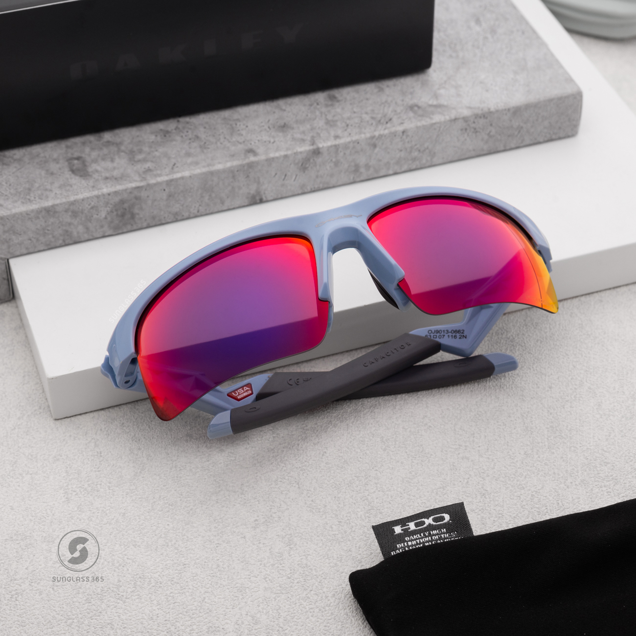 Oakley Capacitor OJ9013-06 Polished Stonewash Prizm Road