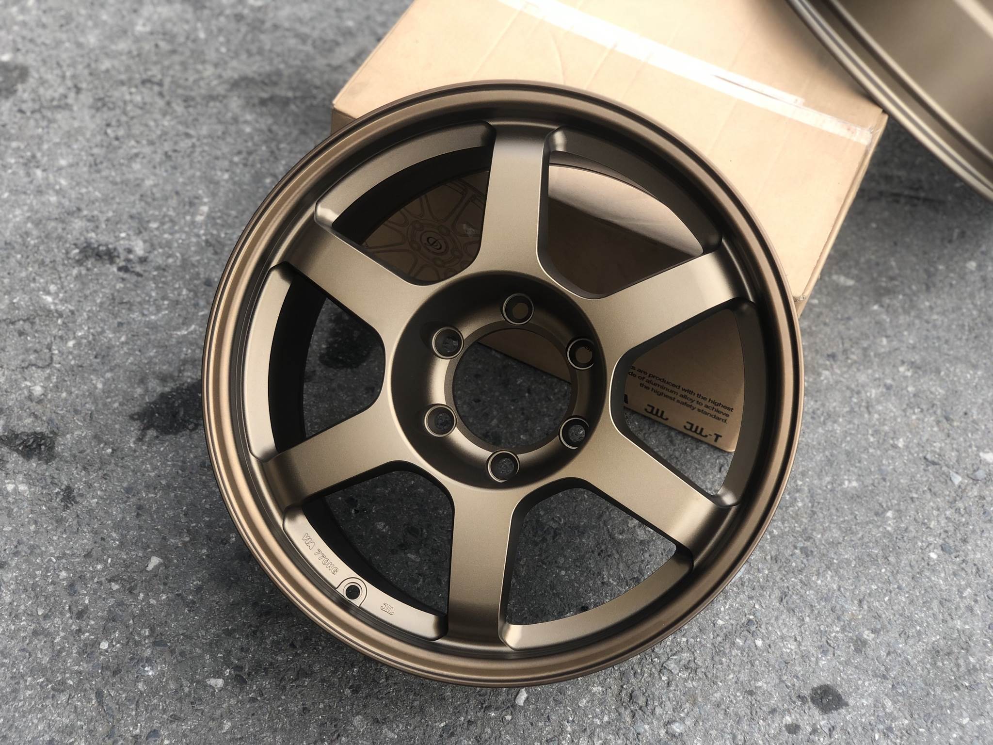 TE37SUV ตัวใหม่ล่าสุด ใส่กะบะ รถตู้ ไม่ยื่น