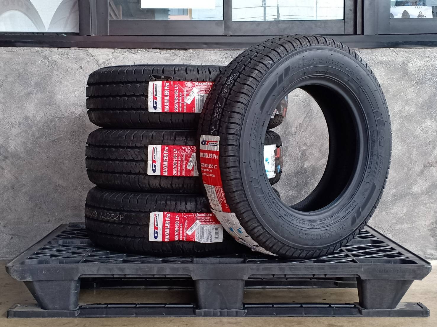 GT-RADIAL 205/70R15 MAXMILER PRO 106/104R 8PR MADE IN CHINA