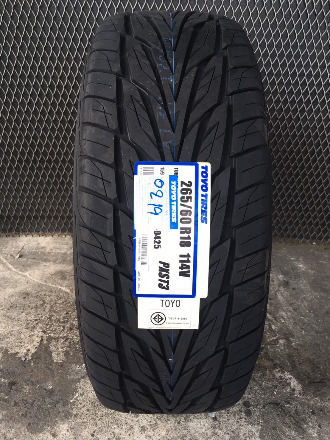 ยางใหม่ปี19 TOYO ST3 265-60-18 ราคาถูก