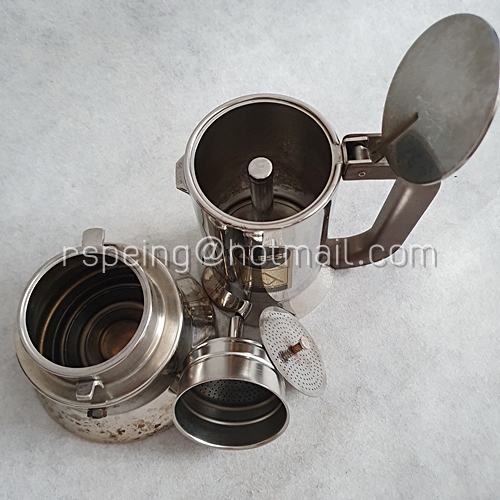 หม้อต้มกาแฟแรงดันวินเทจ ยุค 70 Alessi 9090 70's 9090 Alessi Espresso Coffee Maker by Richard Sapper