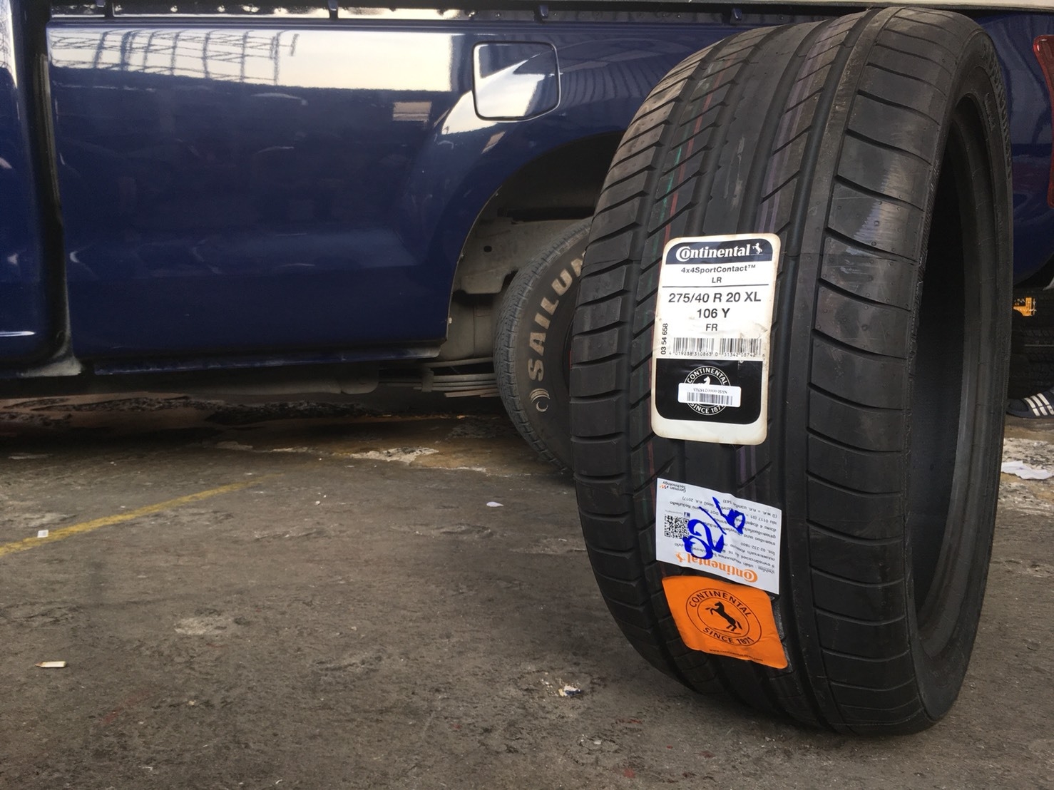 CONTINENTAL CONTACT LR 275/40R20 เส้น 7500 ปกติ 15500 ปี16 ราคาพิเศษ จำนวนจำกัด