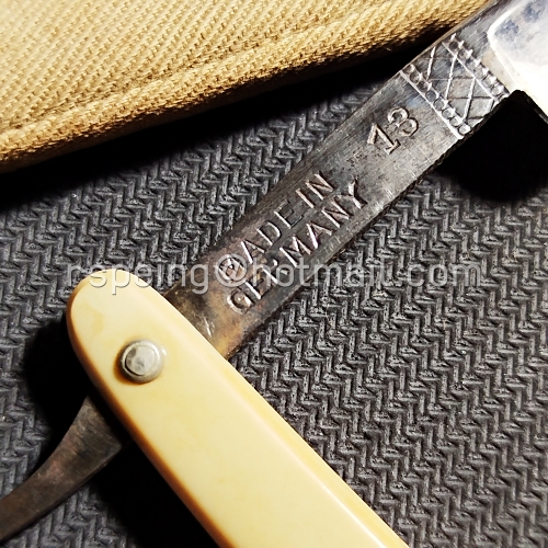 มีดโกนสะบัดหนัง Carl Schlieper "Eye Brand" Solingen #13 วินเทจแท้ พร้อมปลอกผ้าเดิม