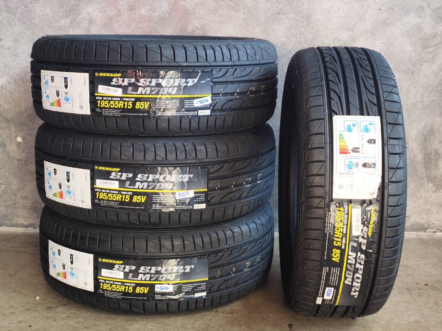 DUNLOP SP SPORT LM704 195/55R15