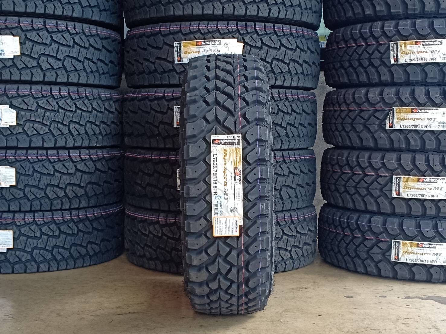 ยาเข้าใหม่ ลดราคา พิเศษ HANKOOK MT 265/75R16 119/116Q (ปี19)