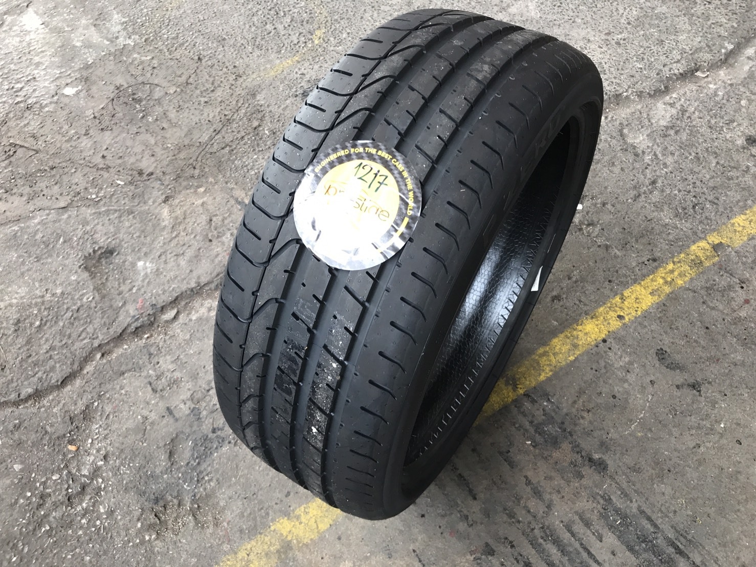 PIRELLI ZERO 245/35-21 ราคาถูก
