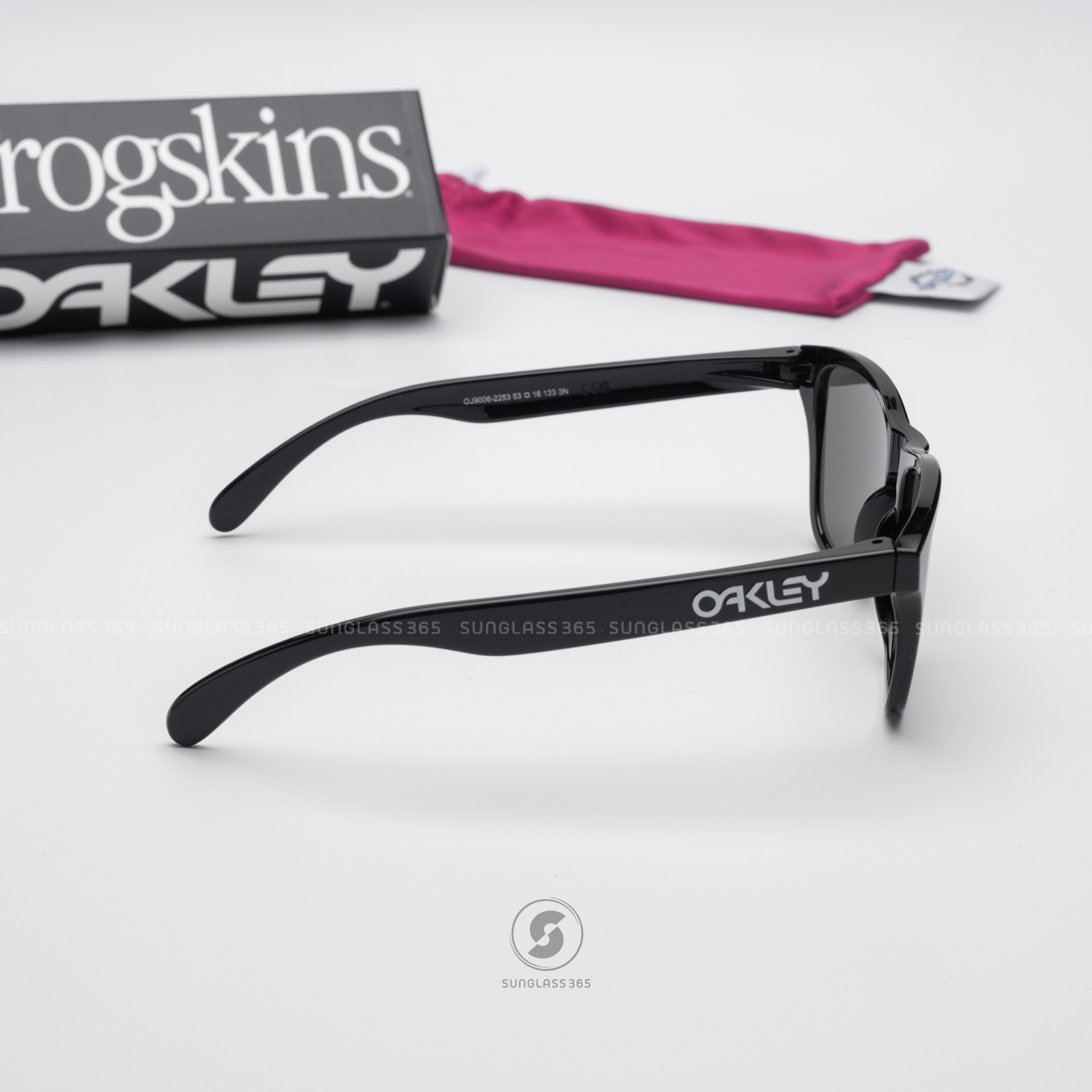 Oakley Frogskins XS OJ9006-22 Polished Black