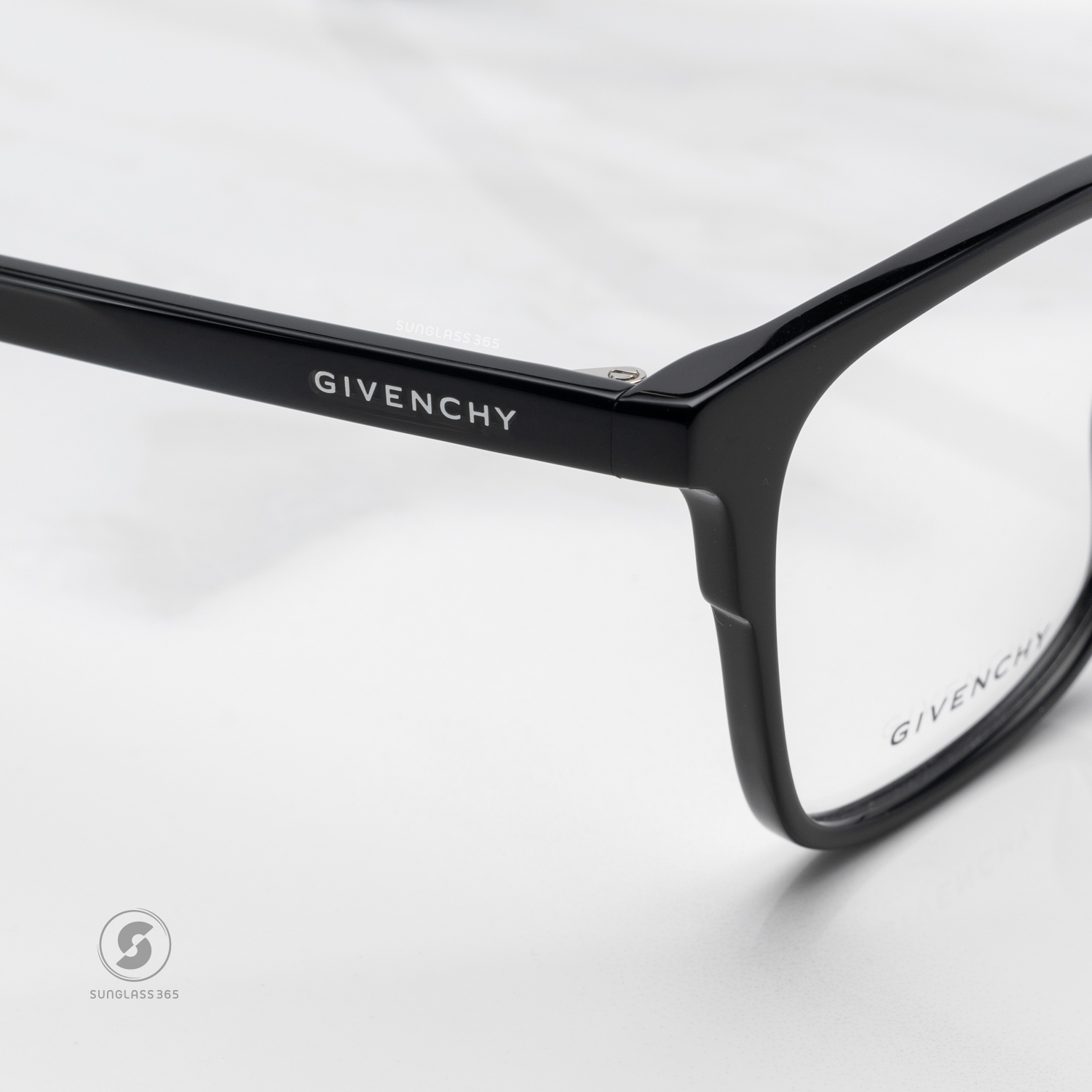แว่นสายตา Givenchy GV50045I 001