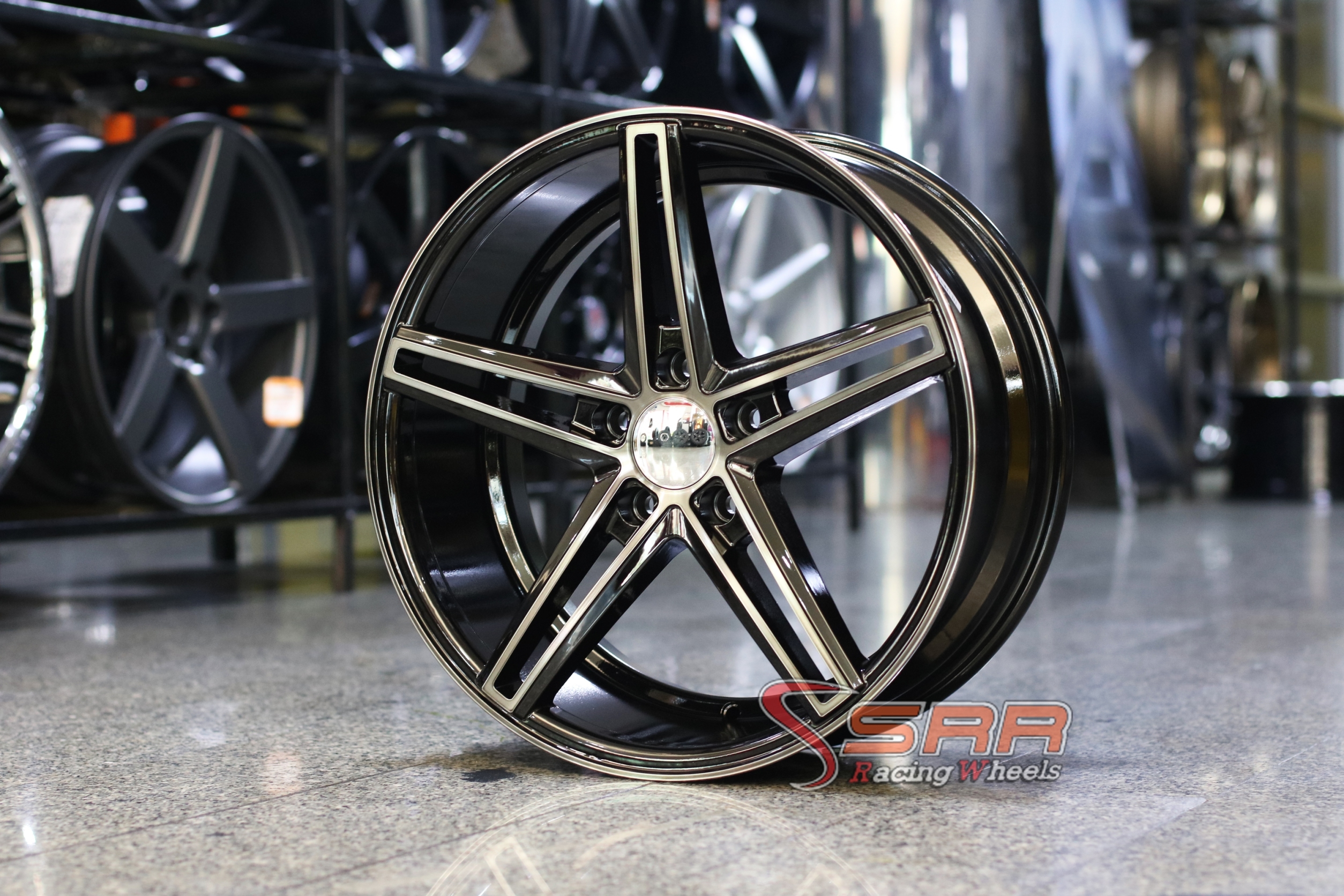 ล้อใหม่ VOSSEN CV5 ขอบ18 ใส่ได้ทั้งเก๋ง และกะบะ