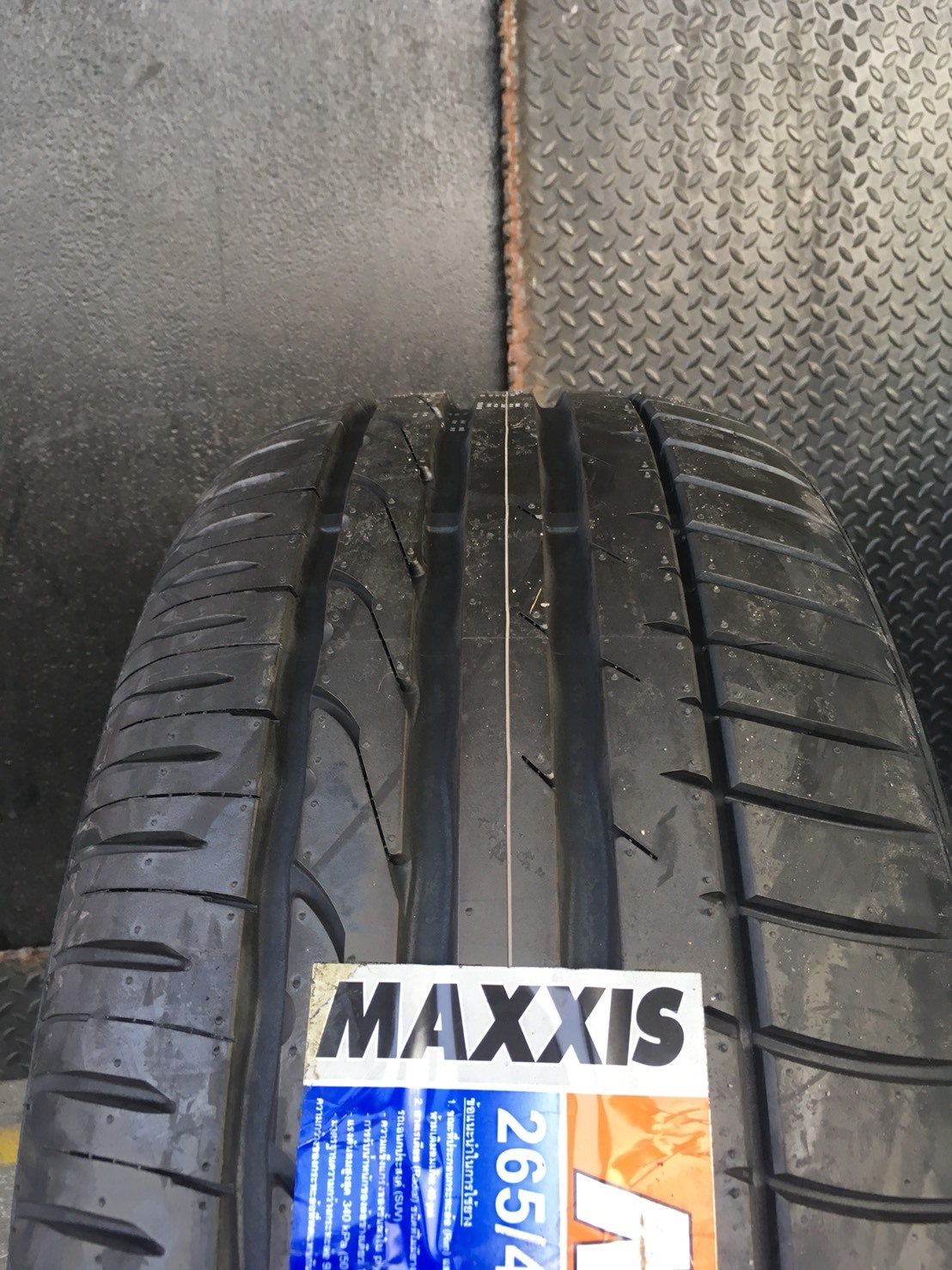 MAXXIS SPRO 265/45SR22 เส้น 6000 ปกติ 8500 ปี17