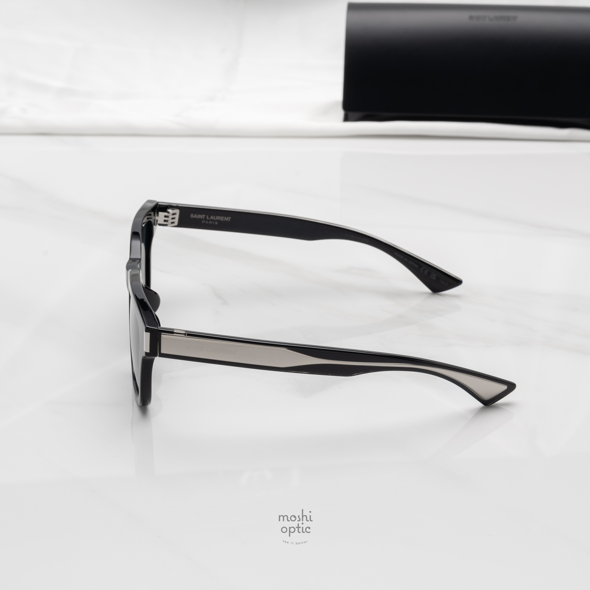 แว่นกันแดด YVES SAINT LAURENT SL790F 001