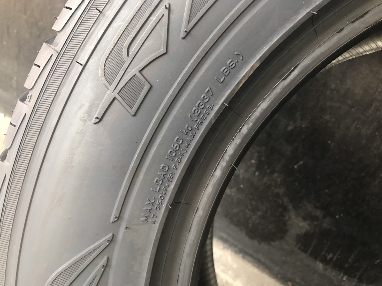 FALKEN STZ01 265-60-18 เส้น 6000 ปี 18