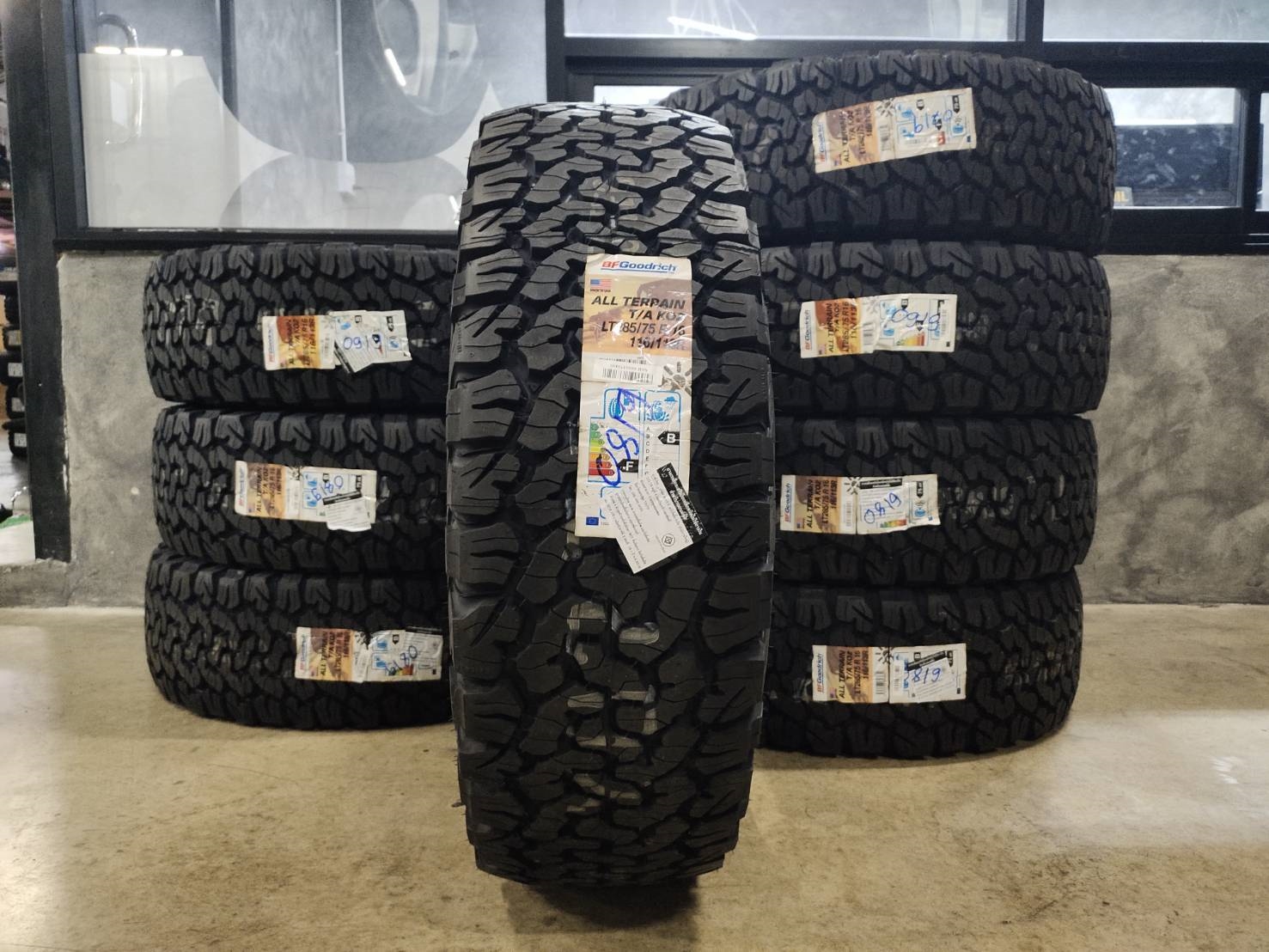 ยางเข้าใหม่ BF-GOODRICH KO2 285/75R16 116/113R (ปี19)