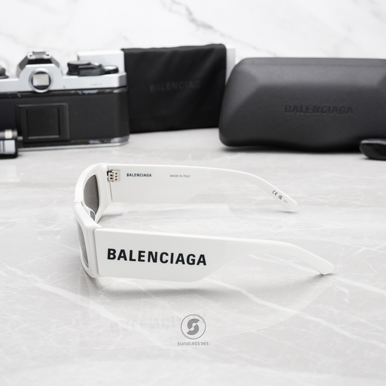 แว่นกันแดด Balenciaga Max Rectangle BB0260S 003