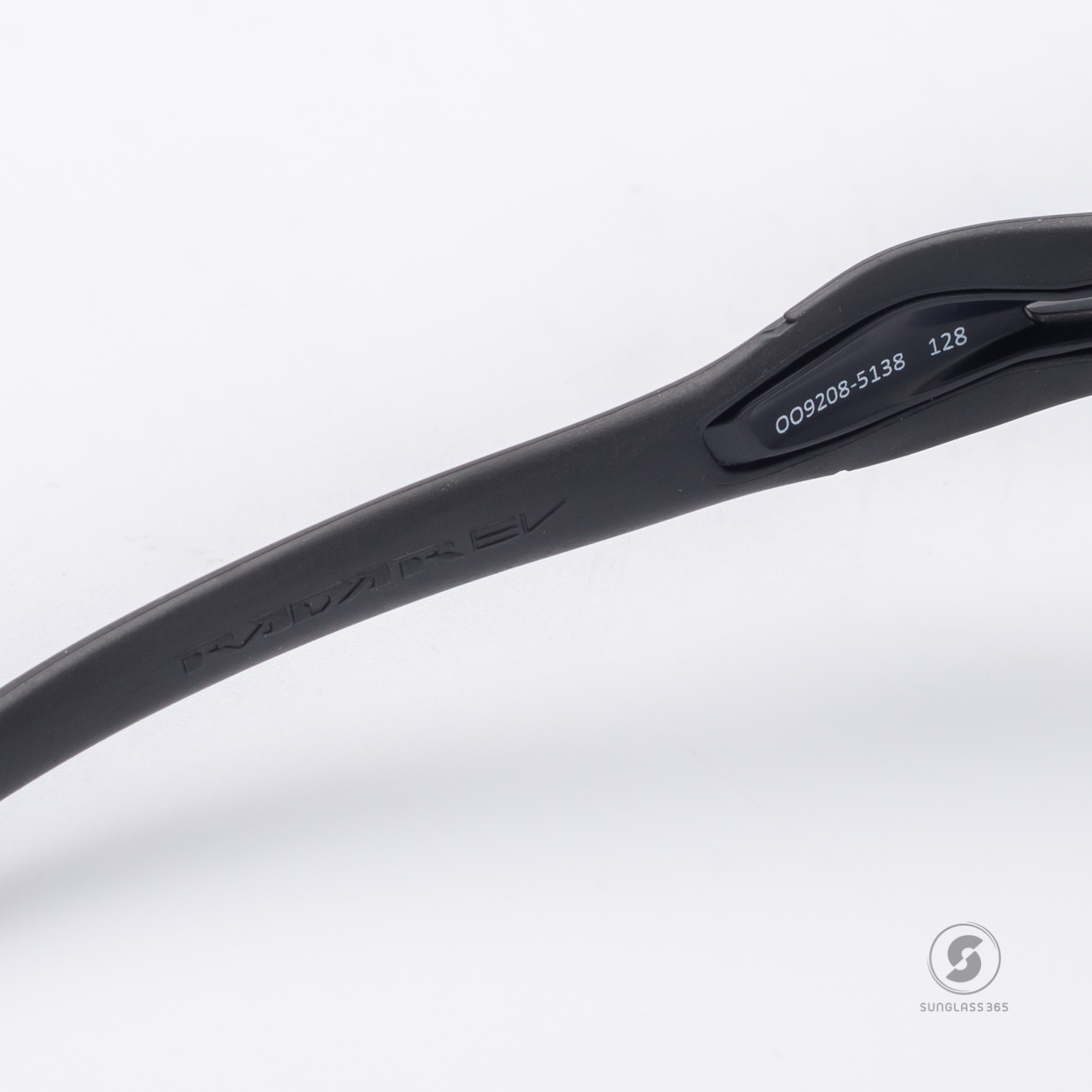 Oakley OO9208-51 RADAR EV PATH Matte Black Prizm Black Polarized