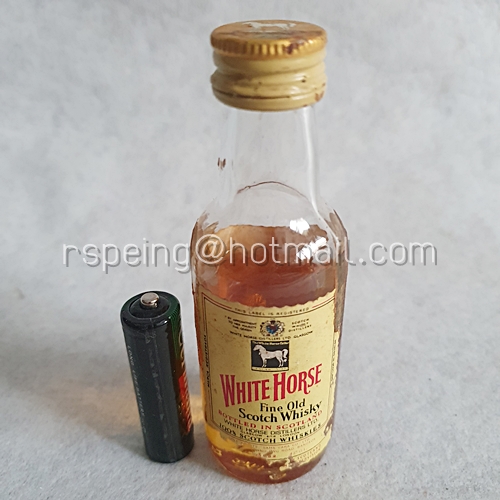 เหล้าขวดเล็ก เหล้าแท้ขวดแก้ว White Horse Fine Old Scotch Whisky