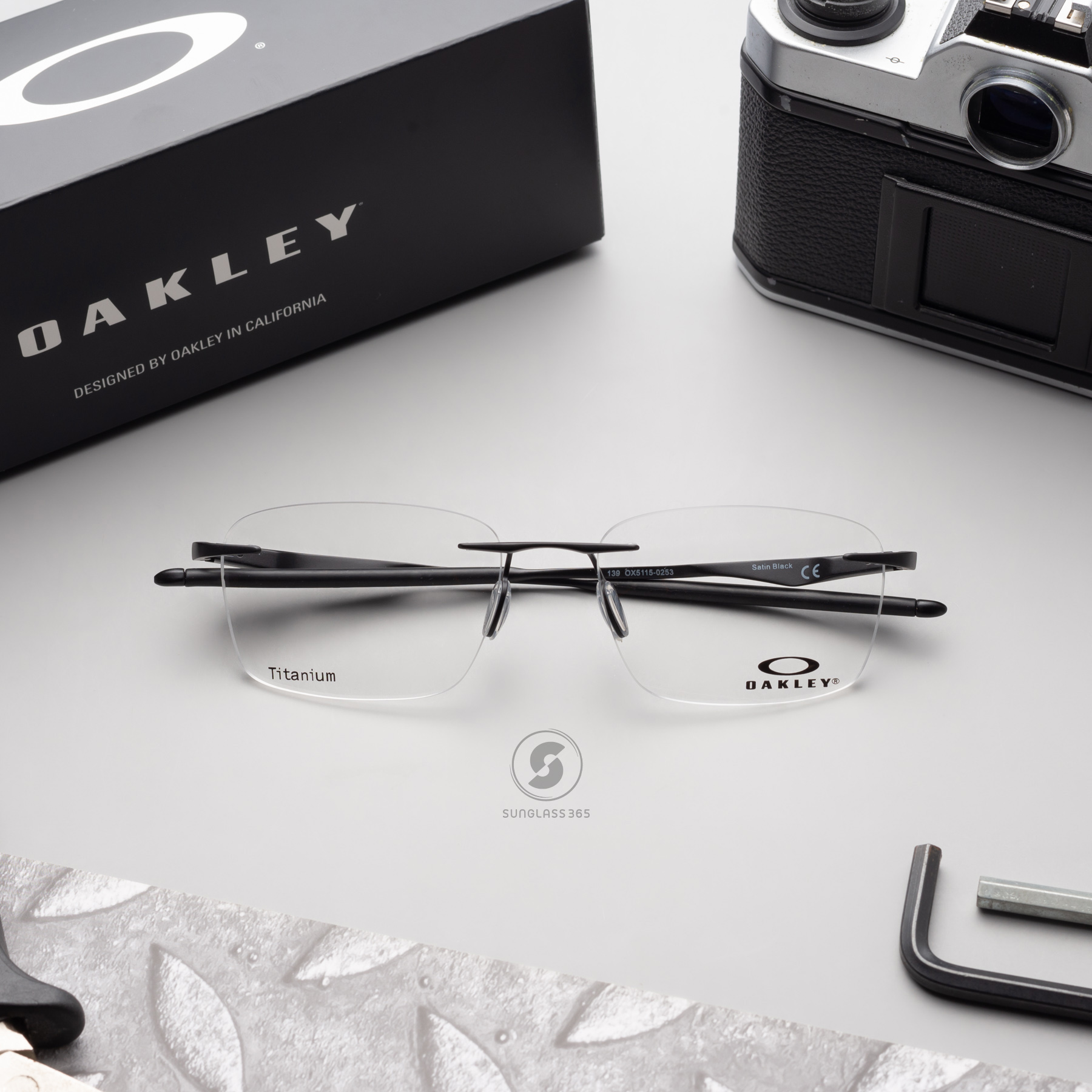 Oakley Wingfold EVS OX5115-02 Satin Black