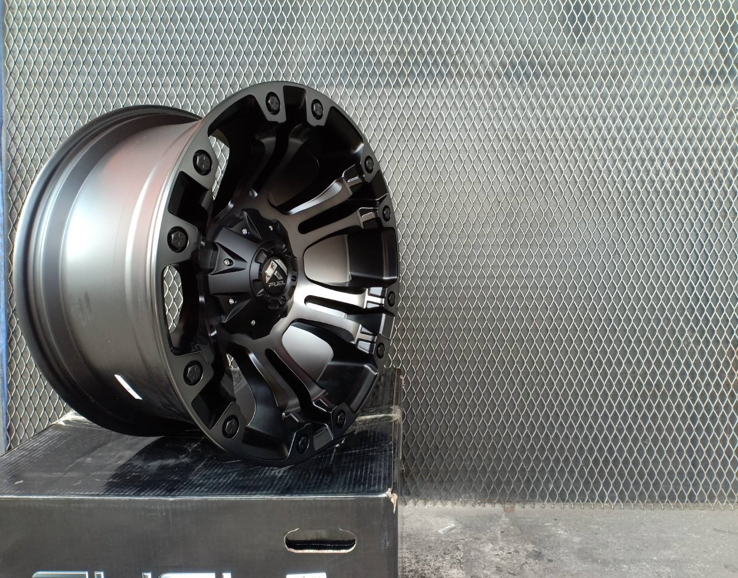 FUEL VAPOR 20X10 6X135/6X139.7 ET-18