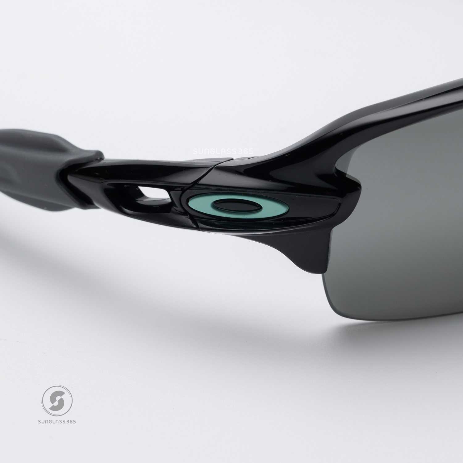 Oakley OJ9005-01 Flak XS Polished Black Prizm Black