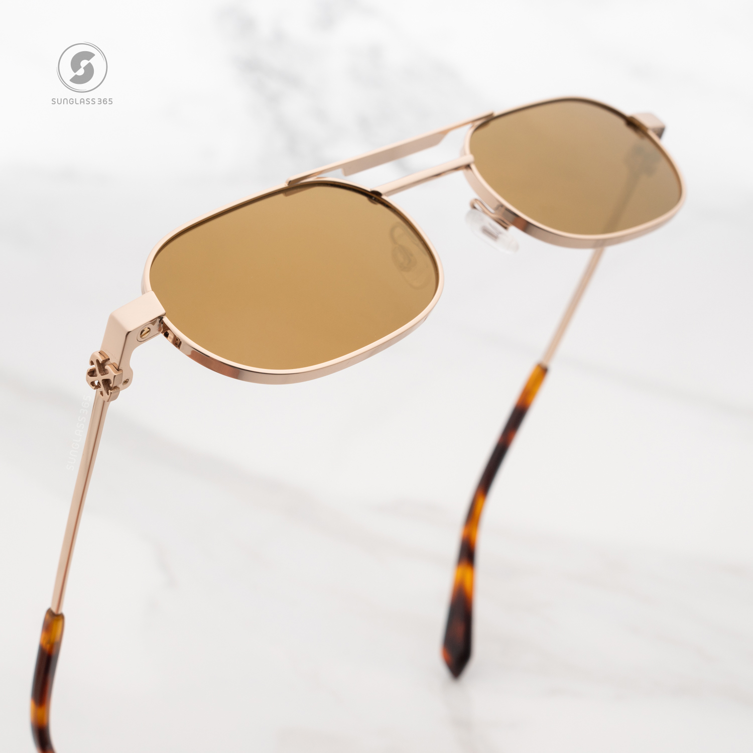 แว่นกันแดด Off-White OERI123 7676