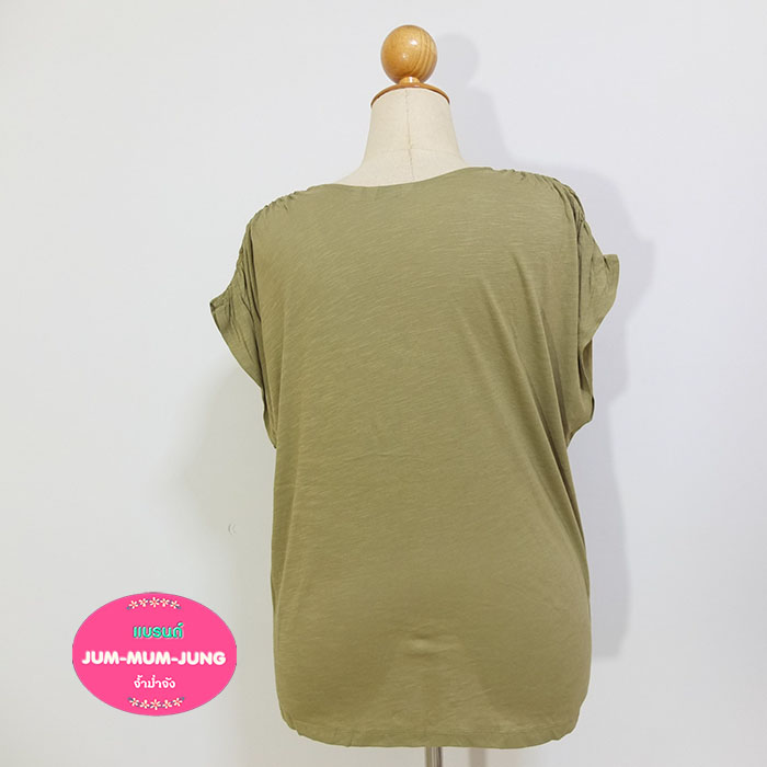 *3Xอก52-54นิ้ว*เสื้อคนอ้วนแขนในตัวคอวีผ้ายืดcottonสลาฟงานแบรนด์นอกสีเขียวแต่งกระดุม แขนจั้มยางยืดที่ไหล่ สวยเก๋น่ารักมากๆค่ะ