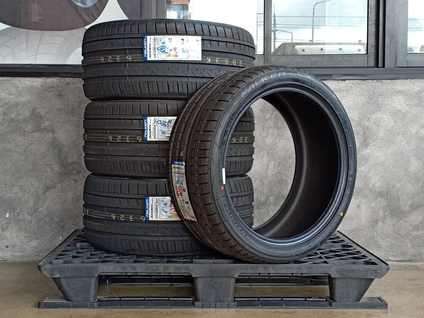 FALKEN 275/35ZR20 AZENIS FK453 102Y MADE IN JAPAN