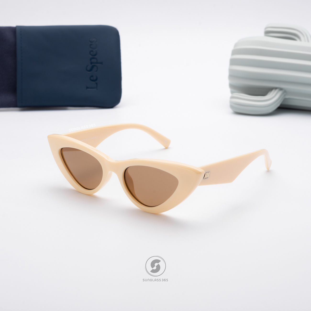 แว่นกันแดด Le Specs LSP2452327 HYPNOSIS Ivory