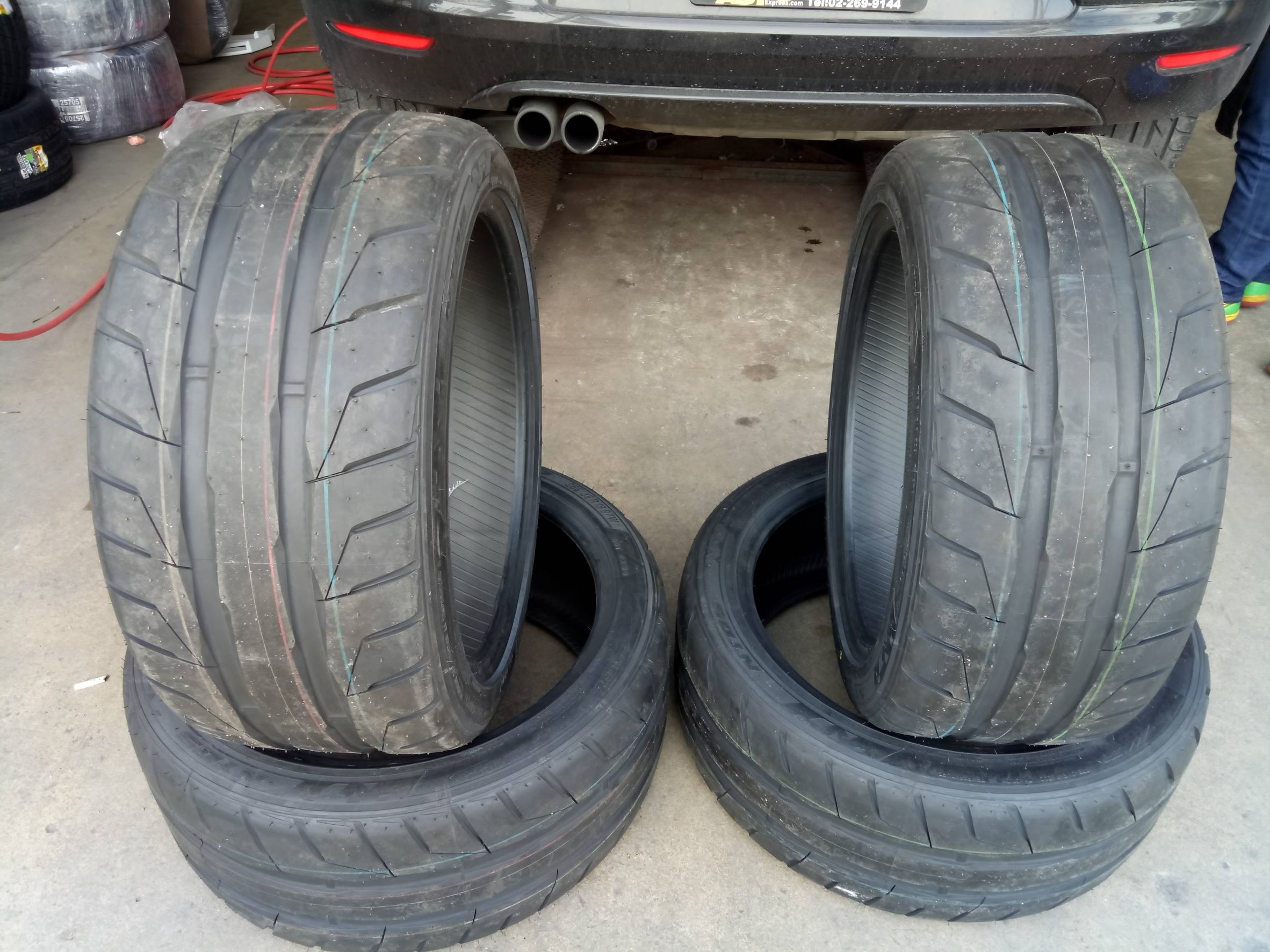 ยางใหม่ NITTO NT05 235/40-18 เส้น 3500 ปกติ เส้น 8500