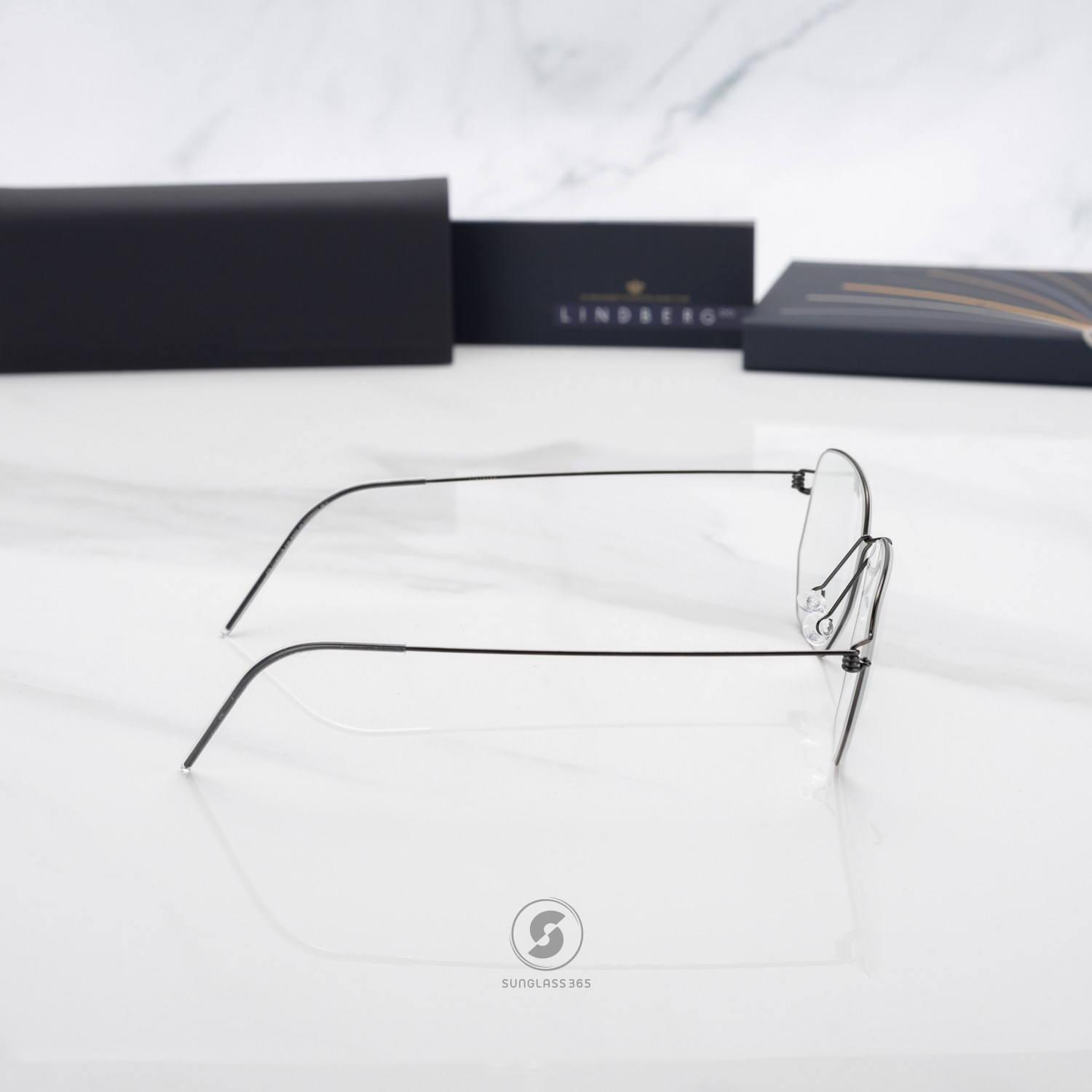 แว่นสายตา Lindberg Air Titanium Rim 093 15E2B ROMAN PU9