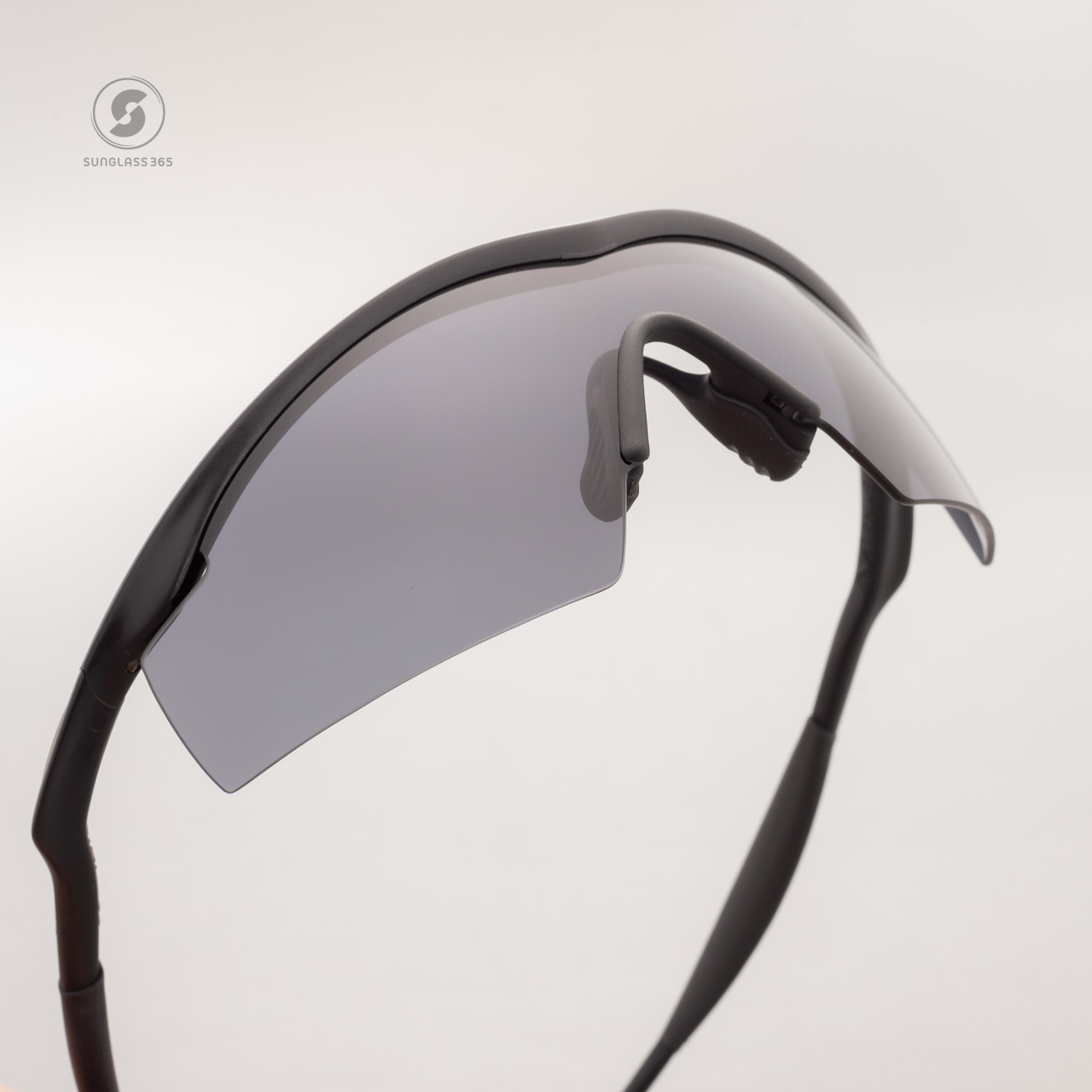 Oakley SI M Strike OO9060 11-162 Black Grey