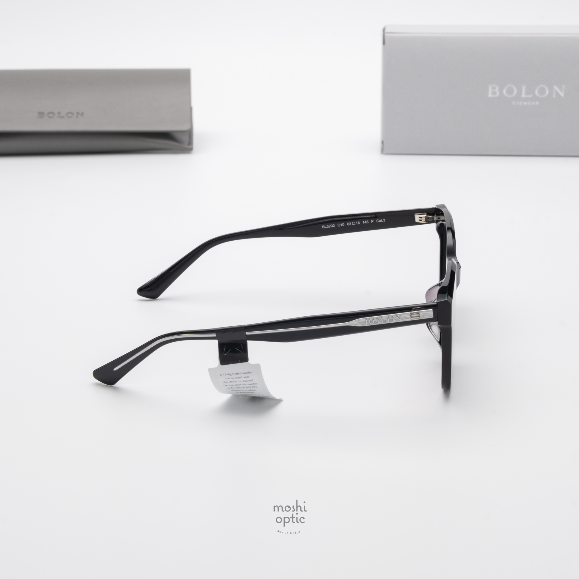 แว่นกันแดด BOLON รุ่น BL3202 Hallstatt C10 Shiny Black