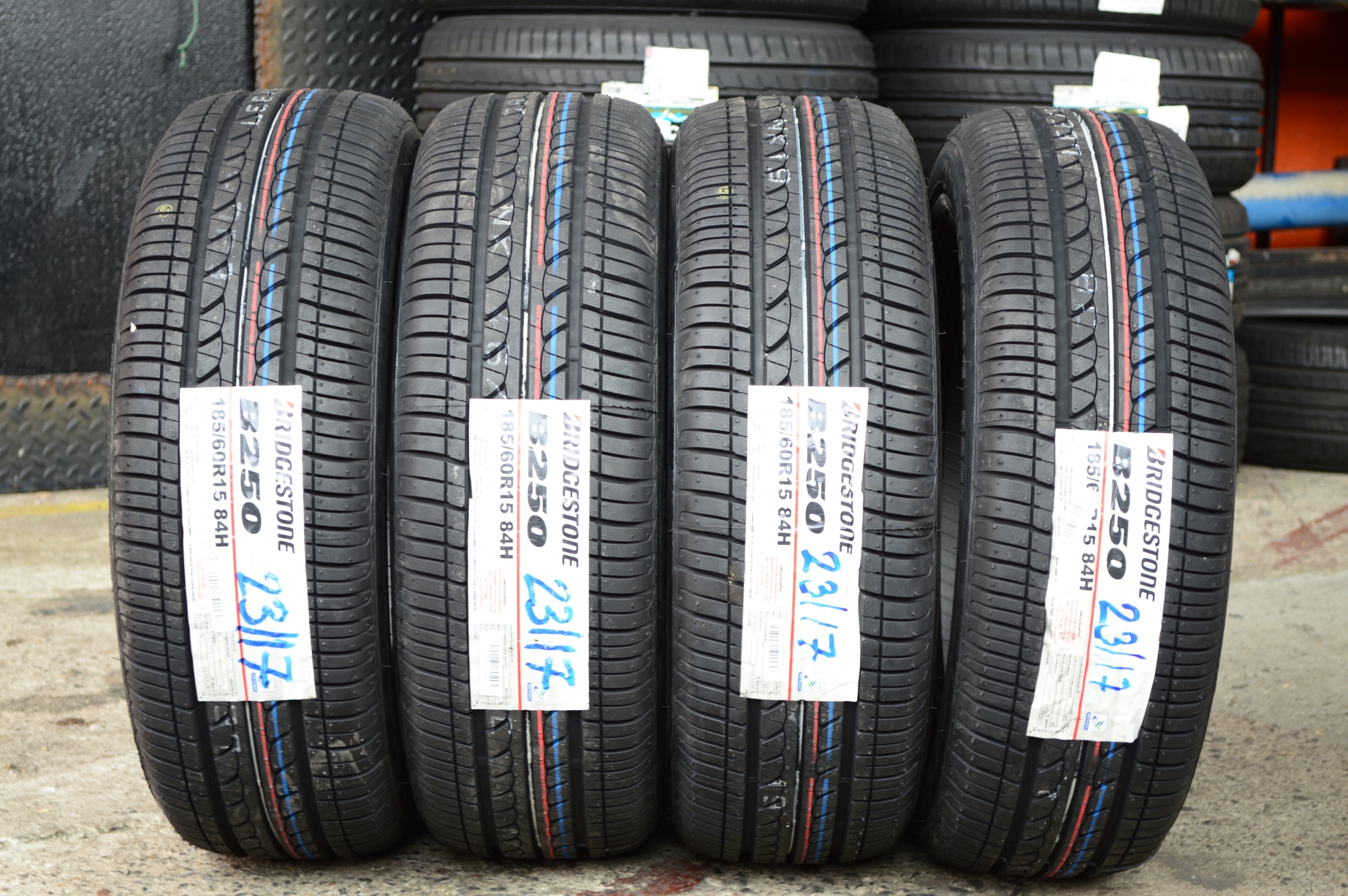 ยางใหม่ BRIDGESTONE B250 185/60-15 เส้น 2750 บาท ปกติ 3500