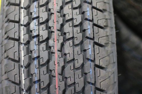ยางใหม่ BRIDGESTONE HT840 255/70-15 ปี19 ราคาพิเศษ