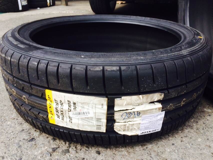 DUNLOP SP SPORT MAXX050+ 205/45R18 ปี16 ขาย 4,500 ปกติ 8500