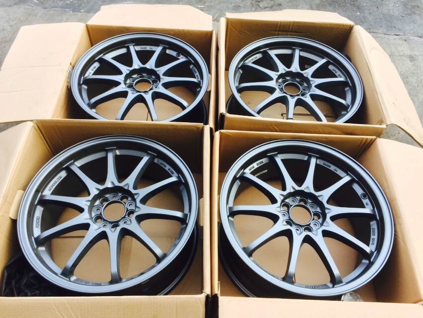 ล้อใหม่ CE28 ขอบ18 ชุด 9800 บาท ปกติ24000