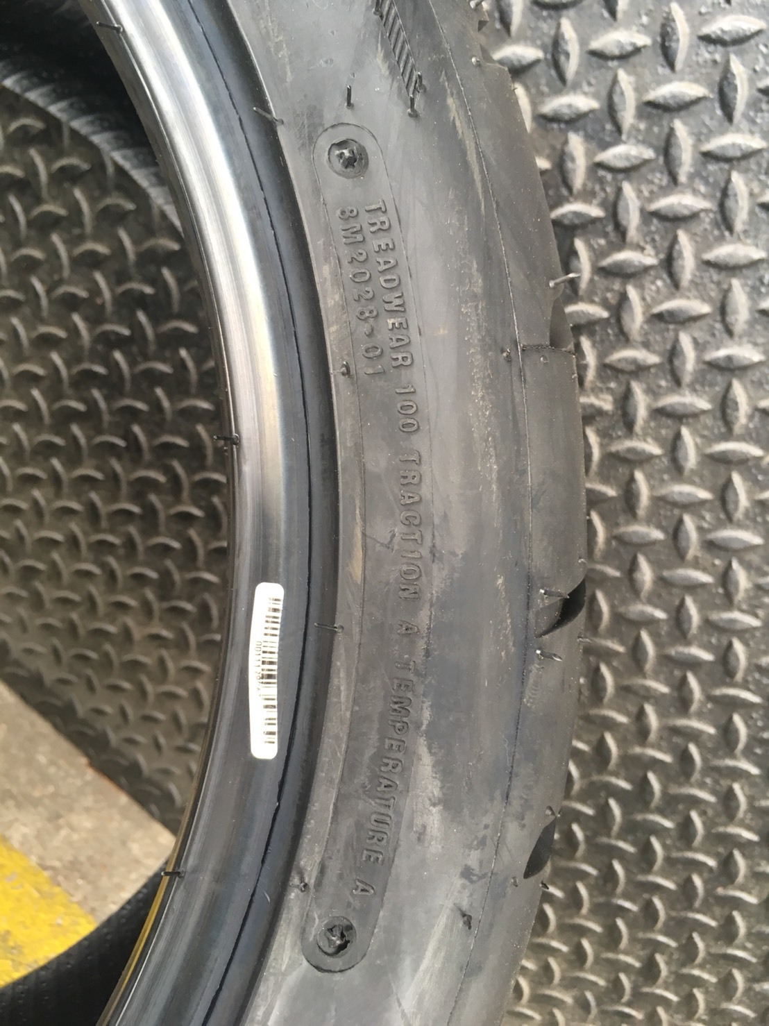 ACCELERA DELTASPORT 265/35-18 ปี18 เส้น 2900 ปกติ 4500