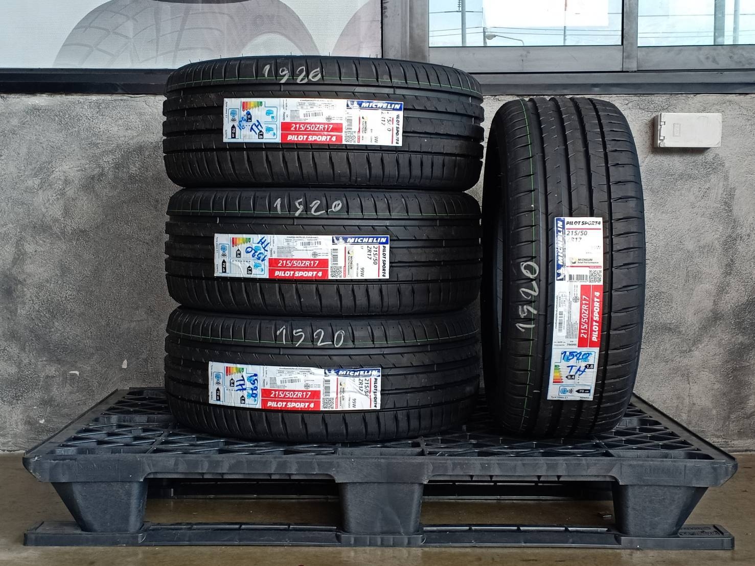 MICHELIN PILOT SPORT 4ST 215/50ZR17 ปี20