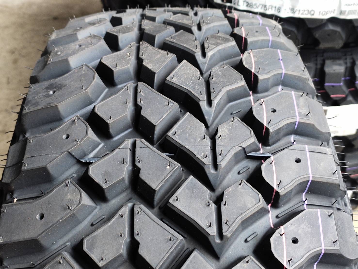 HANKOOK 285/75R16 126/123Q 10PR KOREA